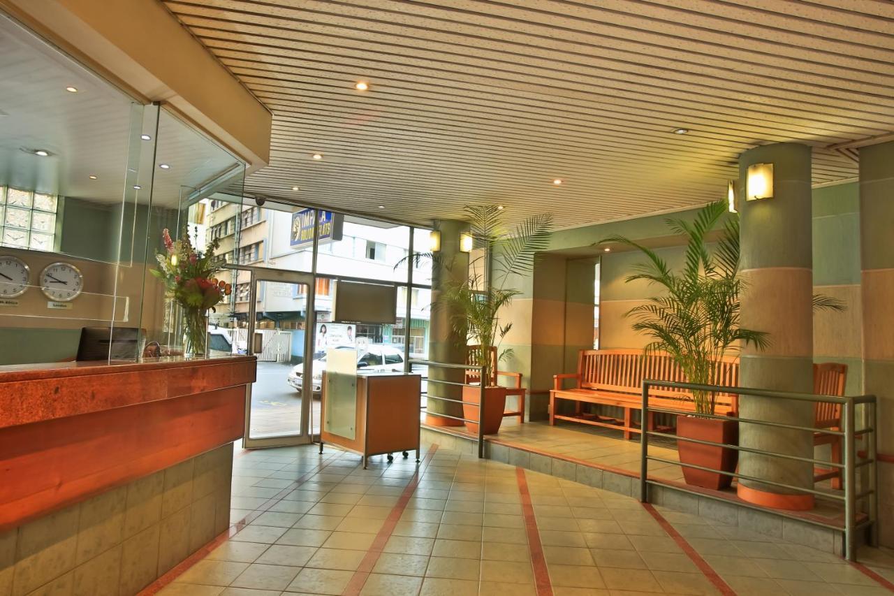 Impala Holiday Flats & Apartments ダーバン エクステリア 写真
