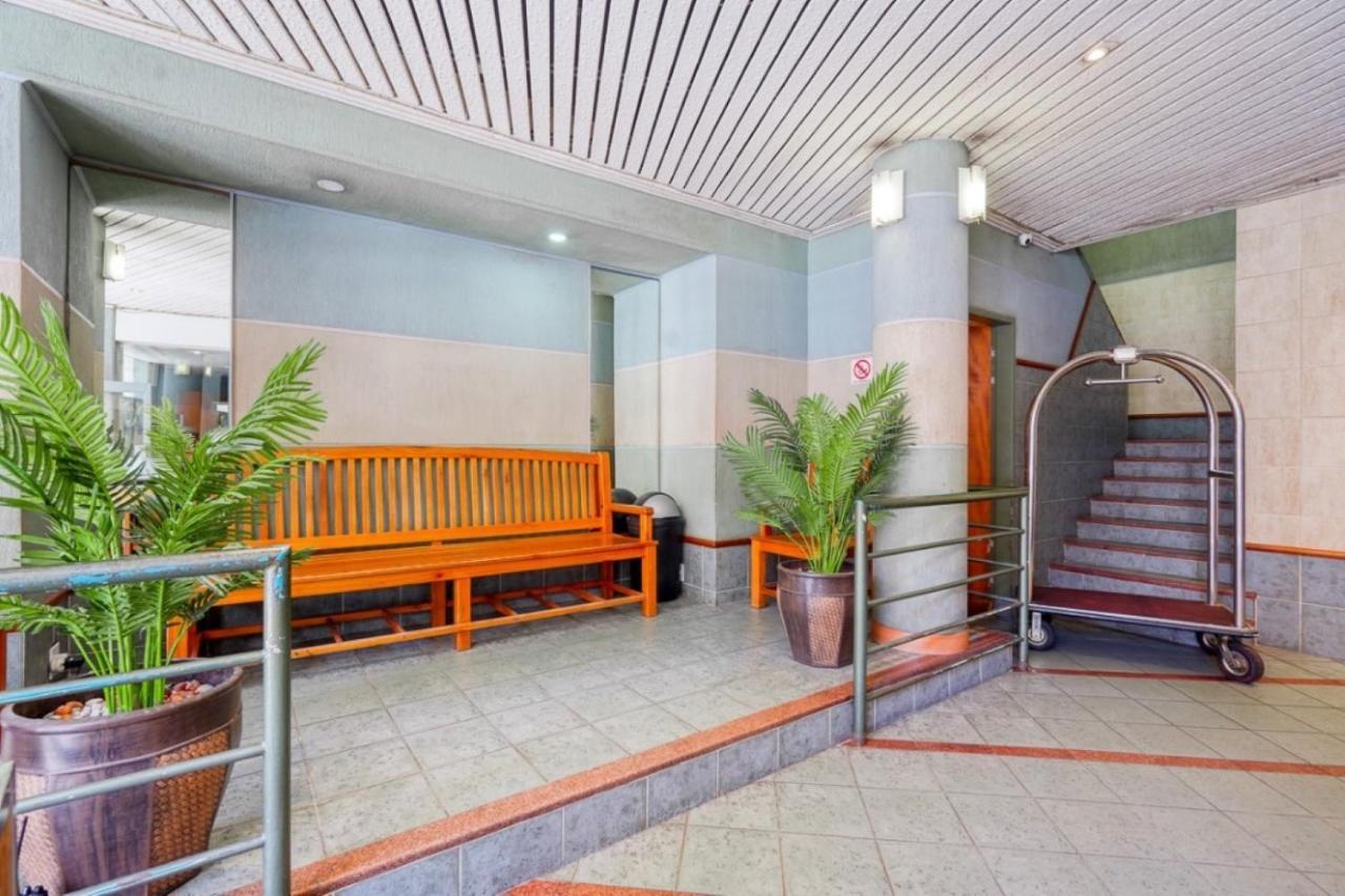 Impala Holiday Flats & Apartments ダーバン エクステリア 写真